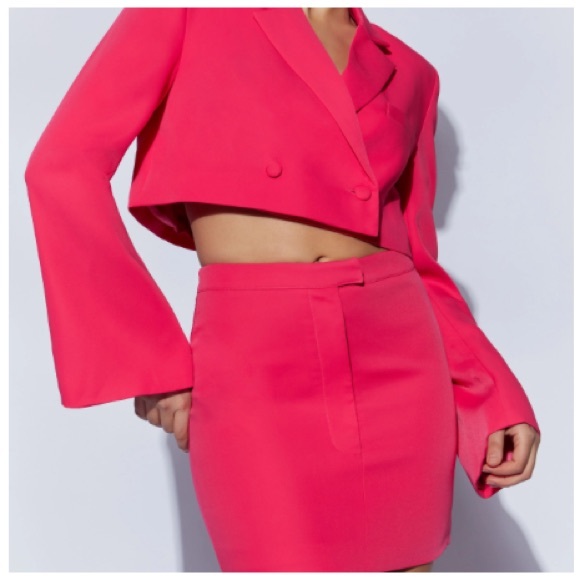 Meshki Luella Flared Cropped Blazer & Josie Crepe Mini Skirt - Raspberry - Picture 3 of 6